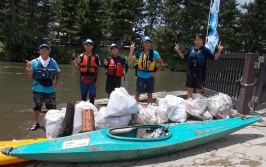 台風一過浮遊ゴミ12袋回収