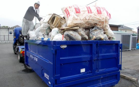 浮遊ゴミ350袋10㎥回収